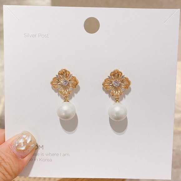 🔸2 for $15🔸Earrings - Picture 2 of 4